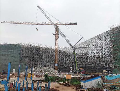 郑州科技馆不锈钢穹顶现场施工