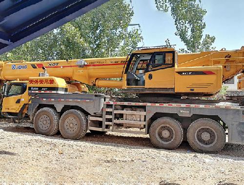 XCT80汽车起重机